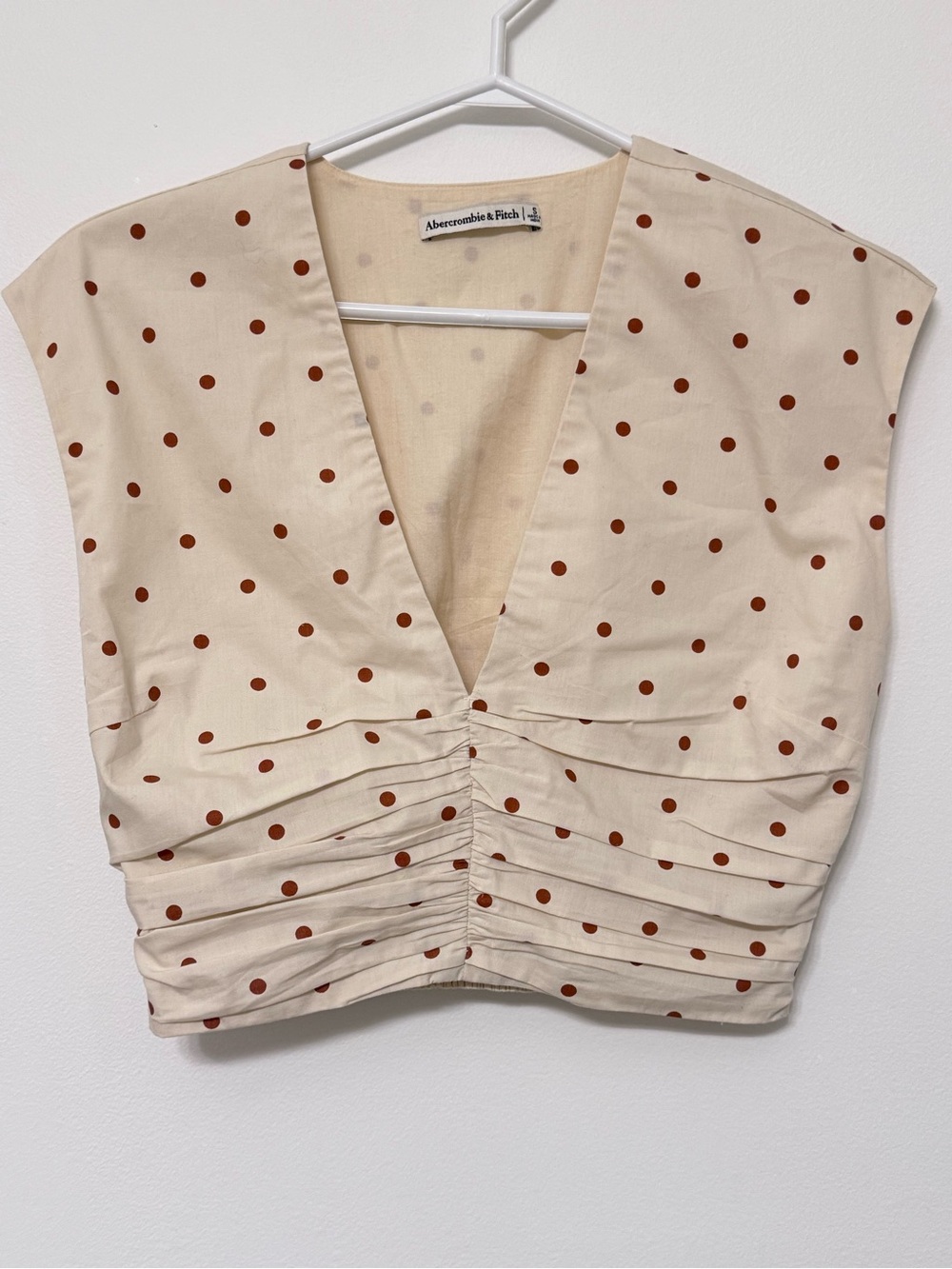 Abercrombie & Fitch Cream Polka Dot Cropped V-Neck Top
